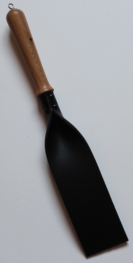 Leather paddle on oak handle Image # 140578