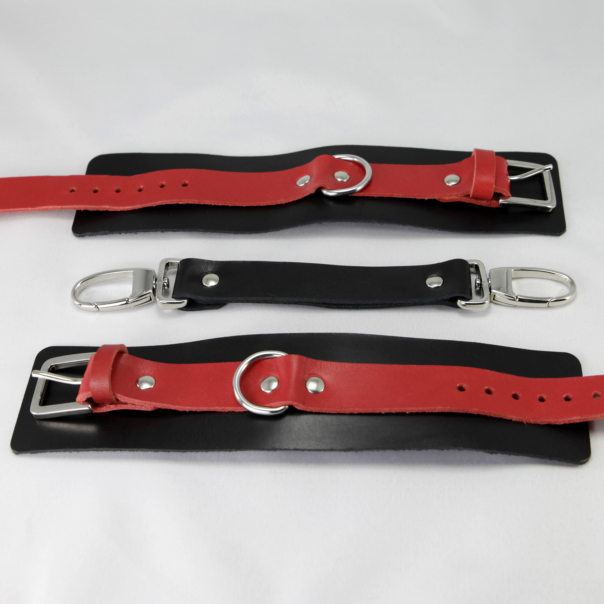 Cuffs Black/Red photo