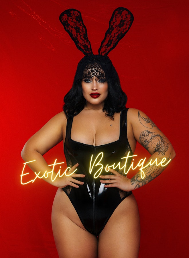 Plus Size Latex Bodysuit XL Vinyl Lace Bodysuit Sexy Plus-Size Clothing Sexy Bunny Costume for Easter Black XXL Girl Sexy Cosplay Costume Image # 143375