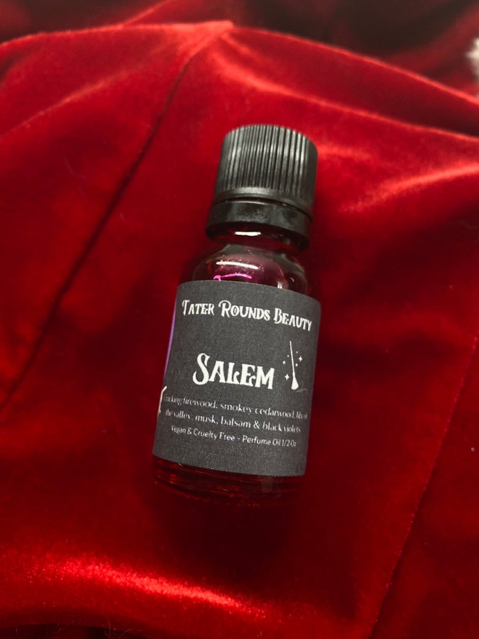 Salem - 1/2 Ounce - High Quality Perfume Oil - Vegan - Gothic Goth Floral Scent - Grapeseed Oil - Organic Oils