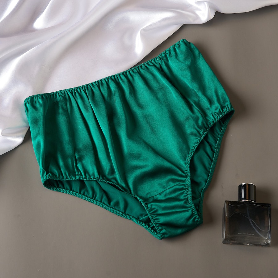 Emerald Green Pure Mulberry Silk French Cut Panties | High Waist | 22 Momme | Float Collection Image # 149077
