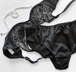 Black Pure Mulberry Silk Bikini Panties | Mid Waist | 22 Momme | Float Collection Thumbnail # 149587