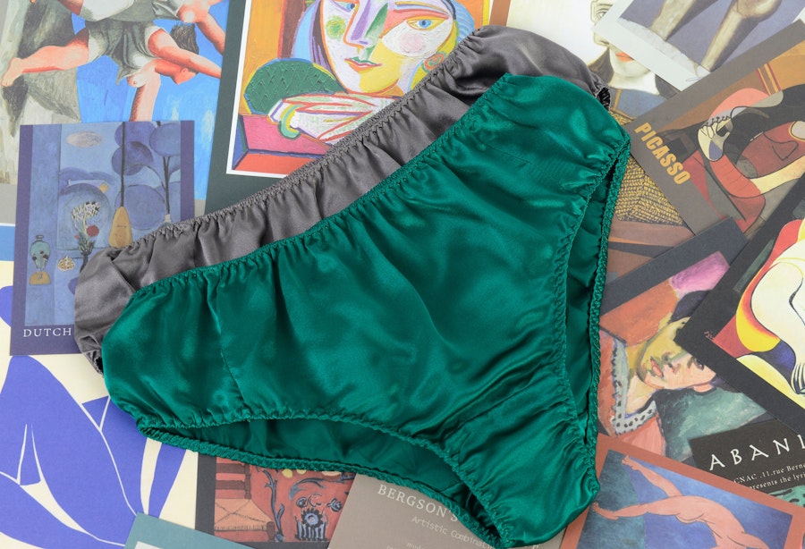 Emerald Green Pure Mulberry Silk Bikini Panties | Mid Waist | 22 Momme | Float Collection Image # 149645