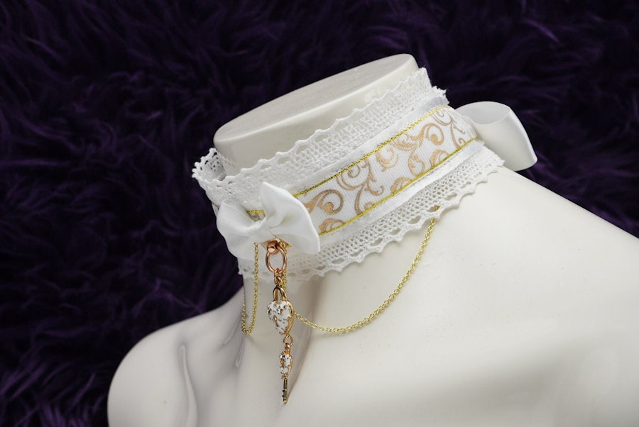 The Gilded Cage (Blanc) Lace & Ribbon Collar Image # 149978