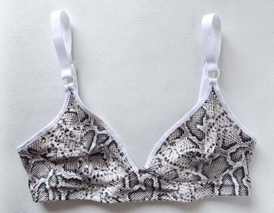 White snake soft cup TOUCH bra. Wire free bralette. Natural shape for comfortable fit. Handmade to order lingerie in your size Image # 172966