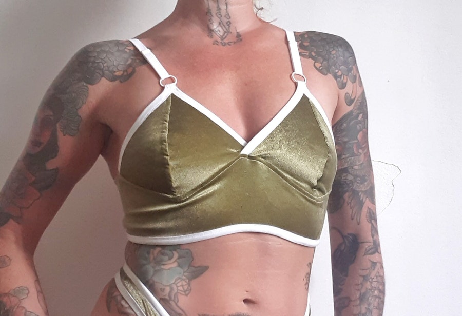 Green velvet KALI bralette. Soft velvet lounge wear. Wire free, natural shape bra top. Handmade to order lingerie in your size.
