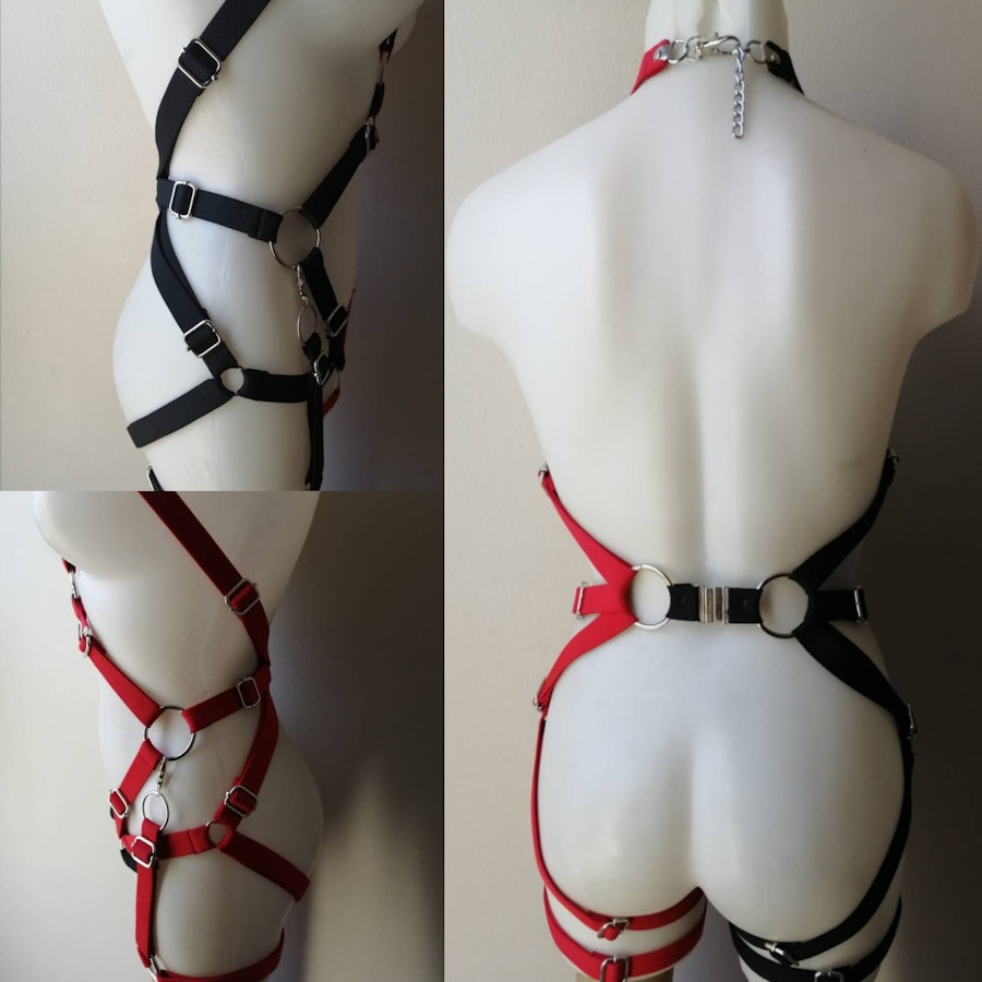 Black and red elastic harness Image # 175419