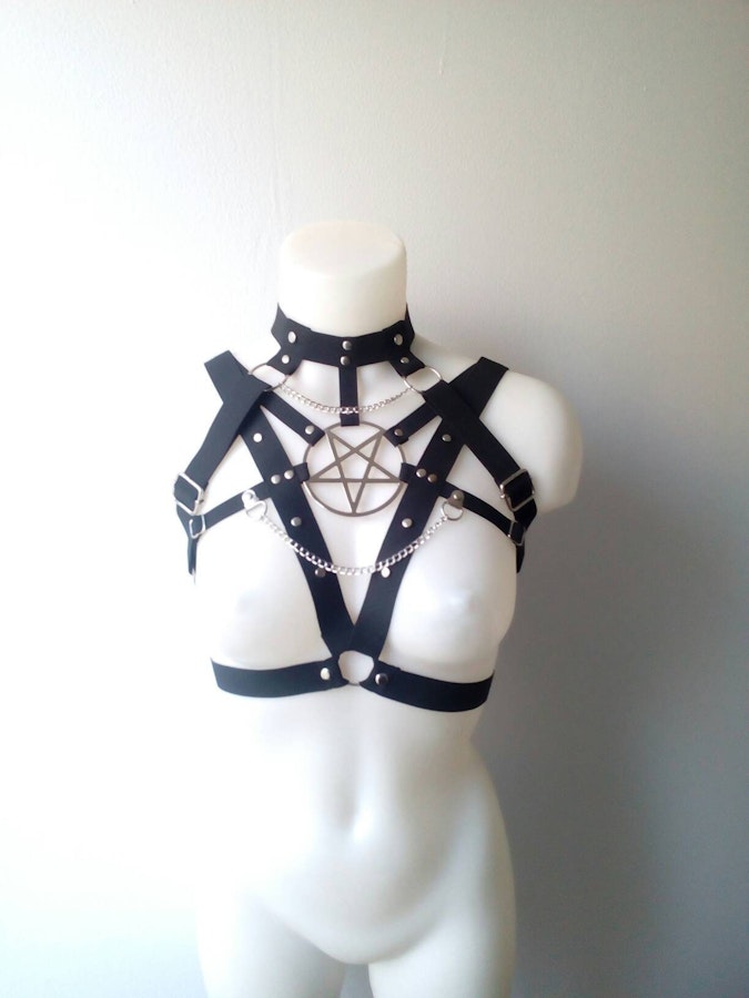 Large metal pentagram harness Image # 175772