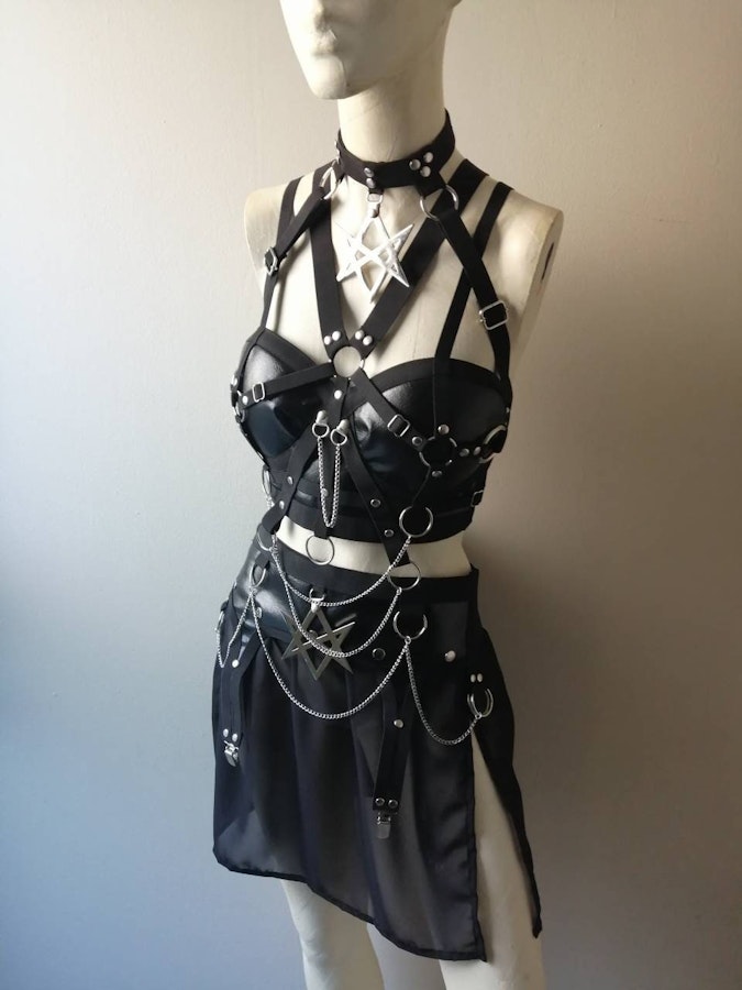 Gothic Outfit (thelema) Image # 176115