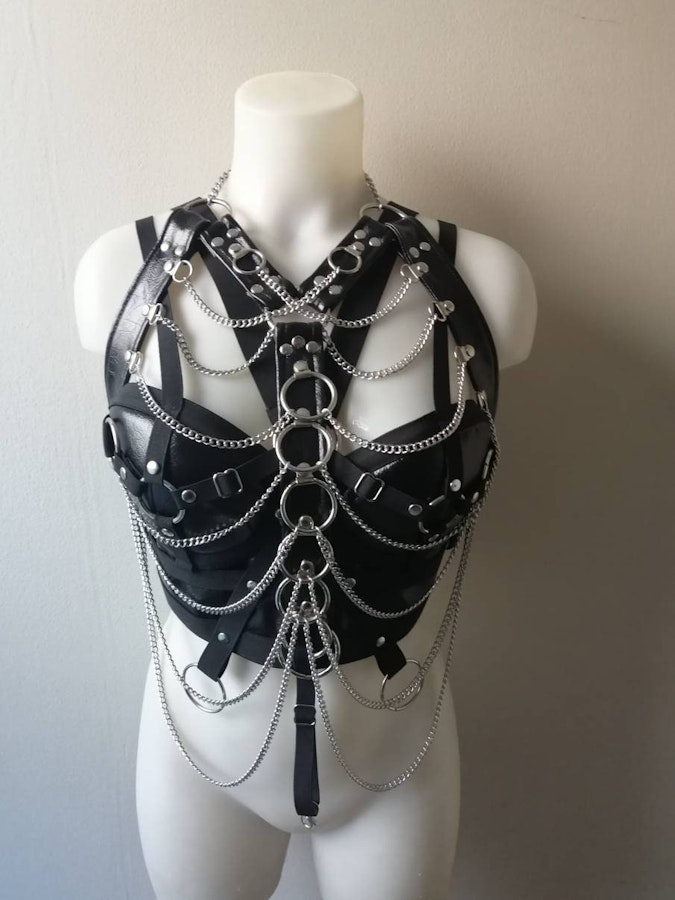 Nora set massive chain chest harness faux leather corset top crop top gothic biker style bra festival wear