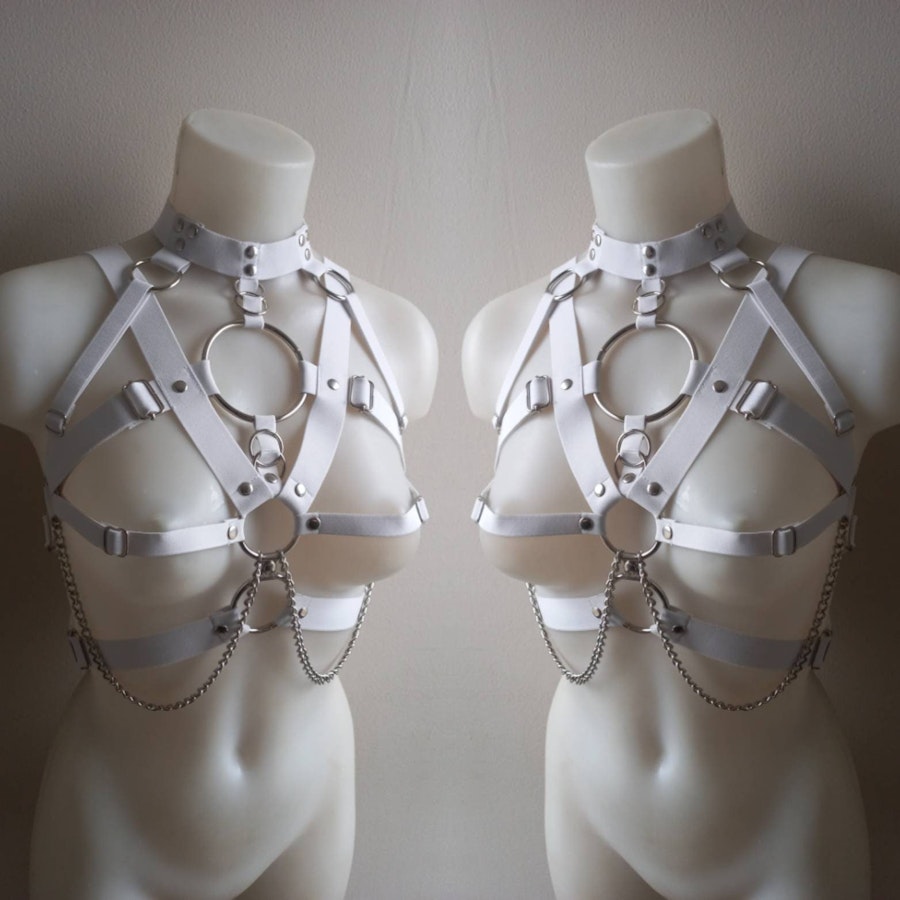 white/ black elastic harness