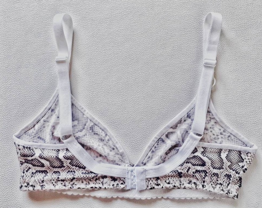 White snake soft cup TOUCH bra. Wire free bralette. Natural shape for comfortable fit. Handmade to order lingerie in your size Image # 180093