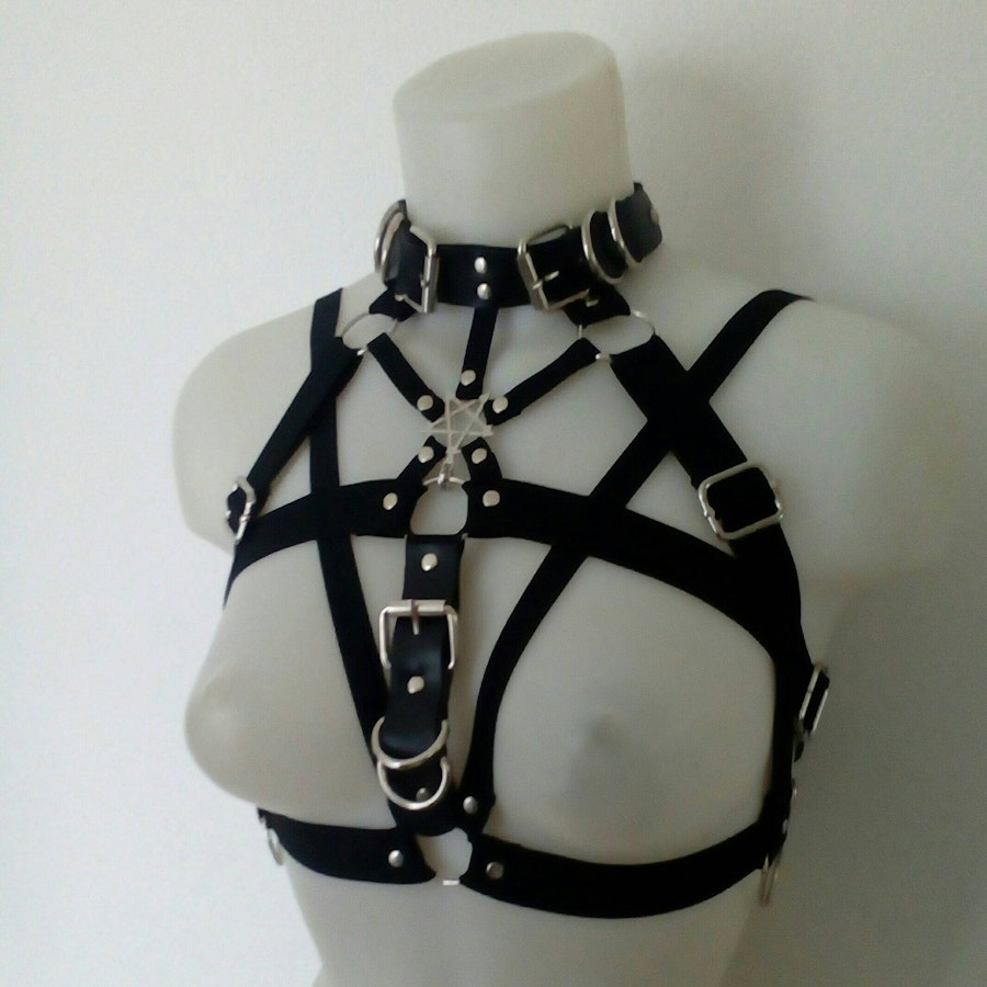 metal pentagram choker harness