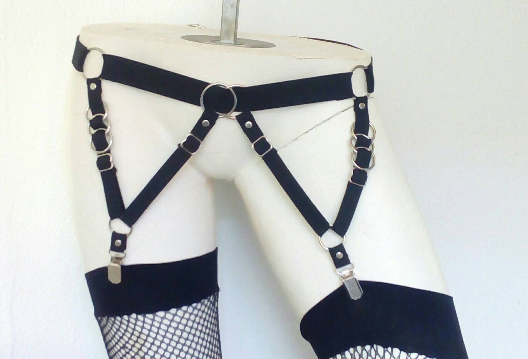 Simple garters photo