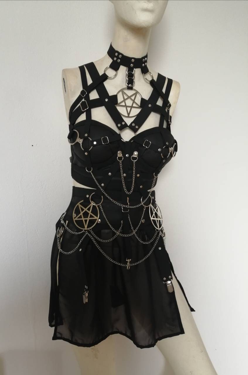 Pentagram outfit (short skirt) photo