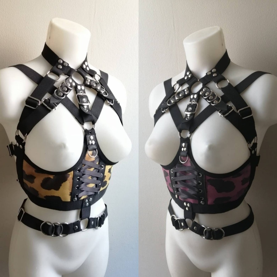 Animal print purple harness Image # 176724