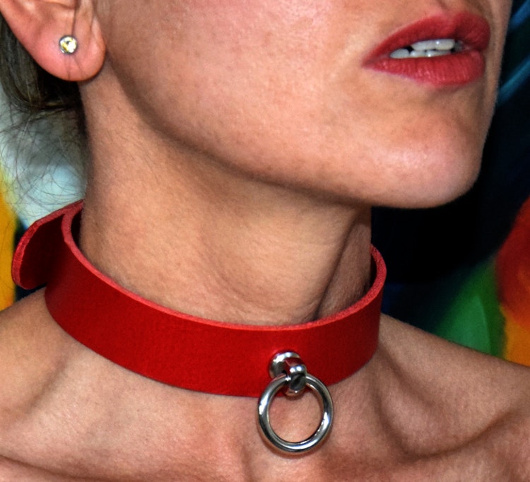 Locable BDSM Leather Collar with Ring of O / red photo