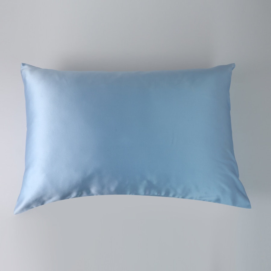 Blue Macaron Luxury Pure Mulberry Silk Pillowcase | Queen | 32 Momme | Drape Collection Image # 181525