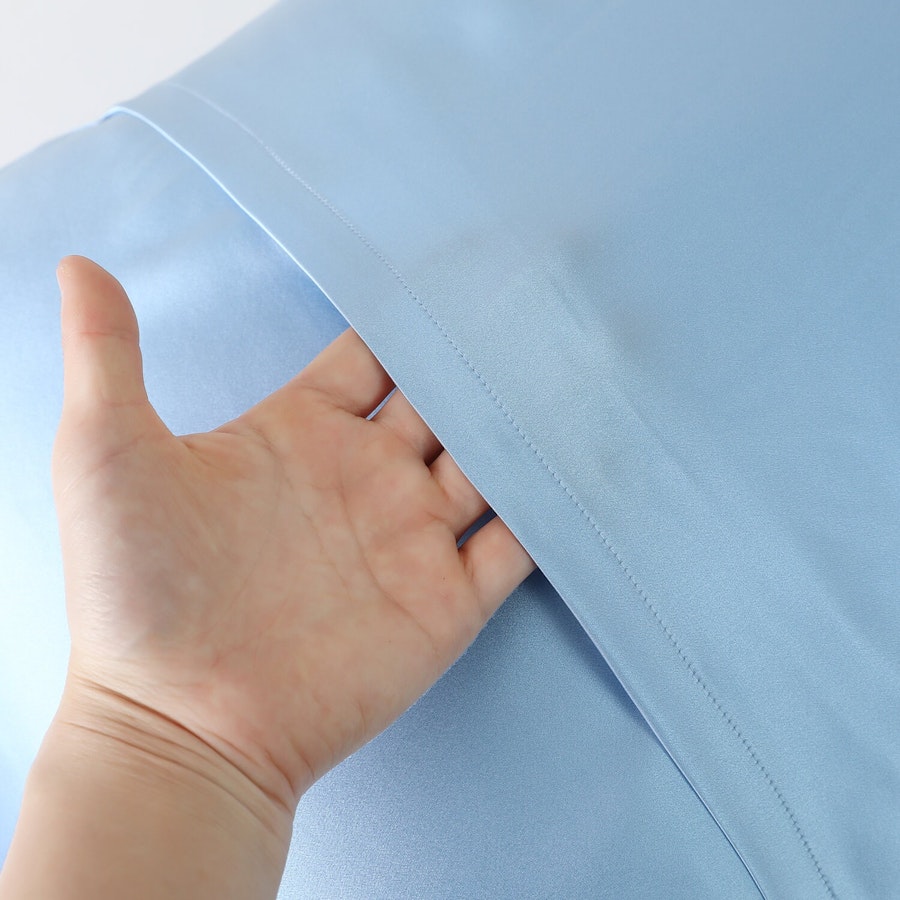 Blue Macaron Luxury Pure Mulberry Silk Pillowcase | Queen | 32 Momme | Drape Collection Image # 181528