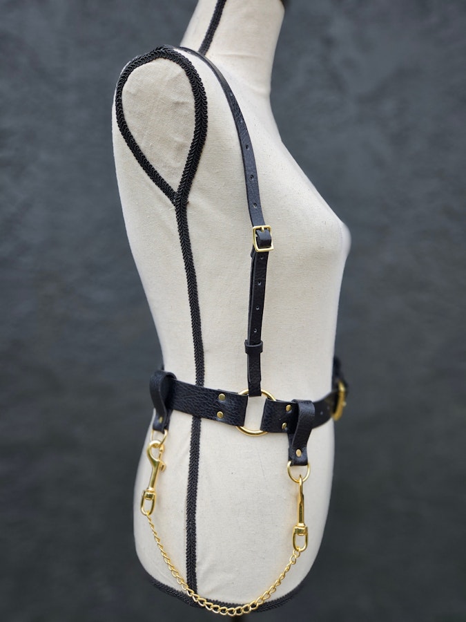 Vegan Textured Leather Belt Harness (Faux Leather) with Chain Image # 201836