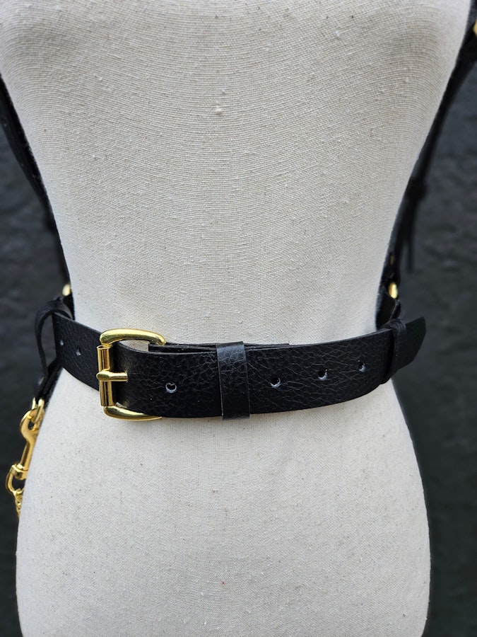 Vegan Textured Leather Belt Harness (Faux Leather) with Chain Image # 201838