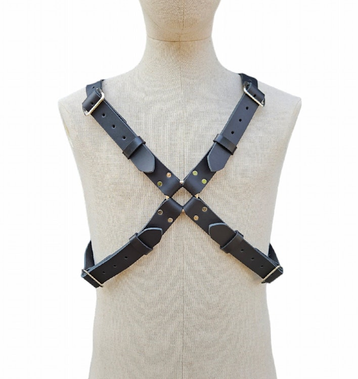 MG Crossbody Harness photo