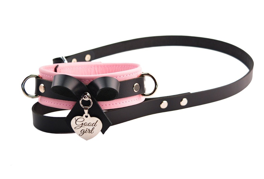 Premium BDSM Blush Pink Leather Bow Collar & Leash With Custom Engraved Silver Pendant Image # 216262