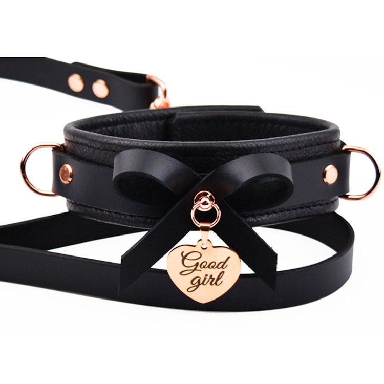 Premium BDSM Black Leather Bow Collar & Leash With Custom Engraved Rose Gold Pendant photo