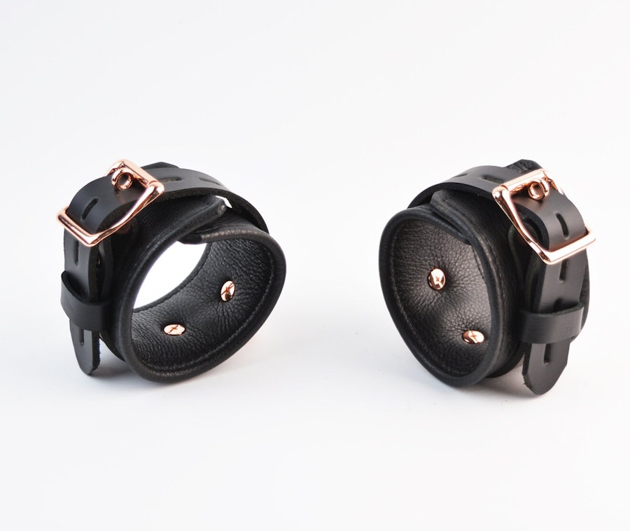 Black Leather Bondage Restraint Set Handcrafted BDSM Collar, Wrist & Ankle Cuffs, Cross Connector, Snap Hooks, Padlocks Image # 217423