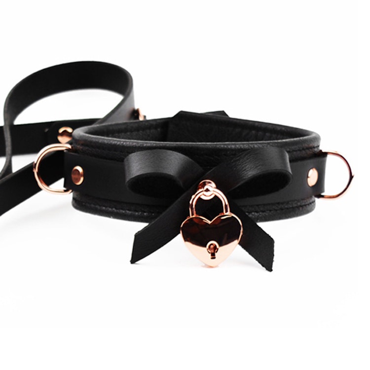Premium BDSM Black Leather Bow Collar & Leash With Rose Gold Lock Pendant photo