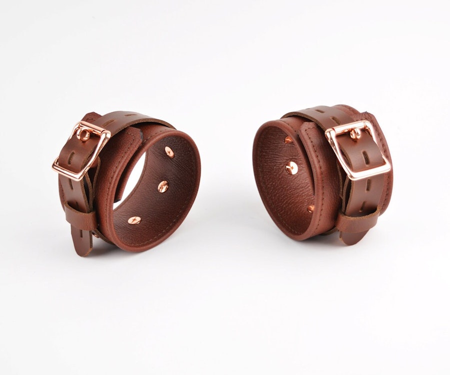 Brown Leather & Rose Gold Bondage Restraint Set Collar, Wrist/Ankle/Thigh Cuffs, Cross Connector, Snap Hooks, Padlocks Image # 217917