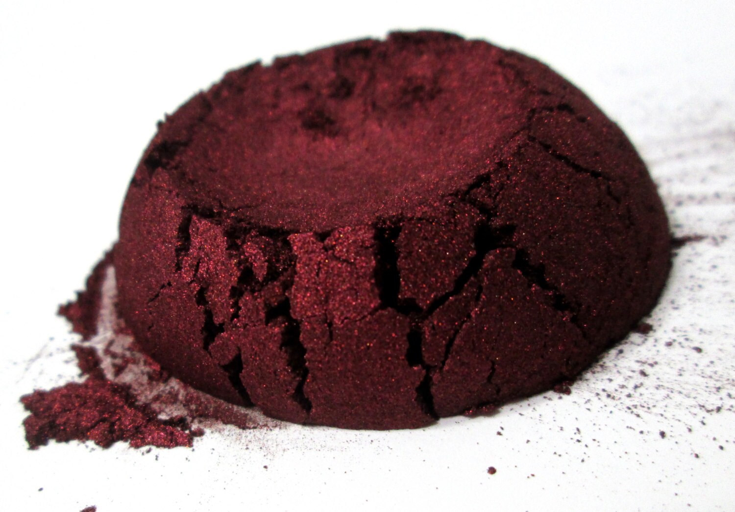 Sinful - Burgundy with a tone of brown Eye Shadow - Natural - Mineral photo