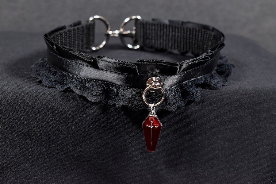 Red Coffin Choker Image # 223903