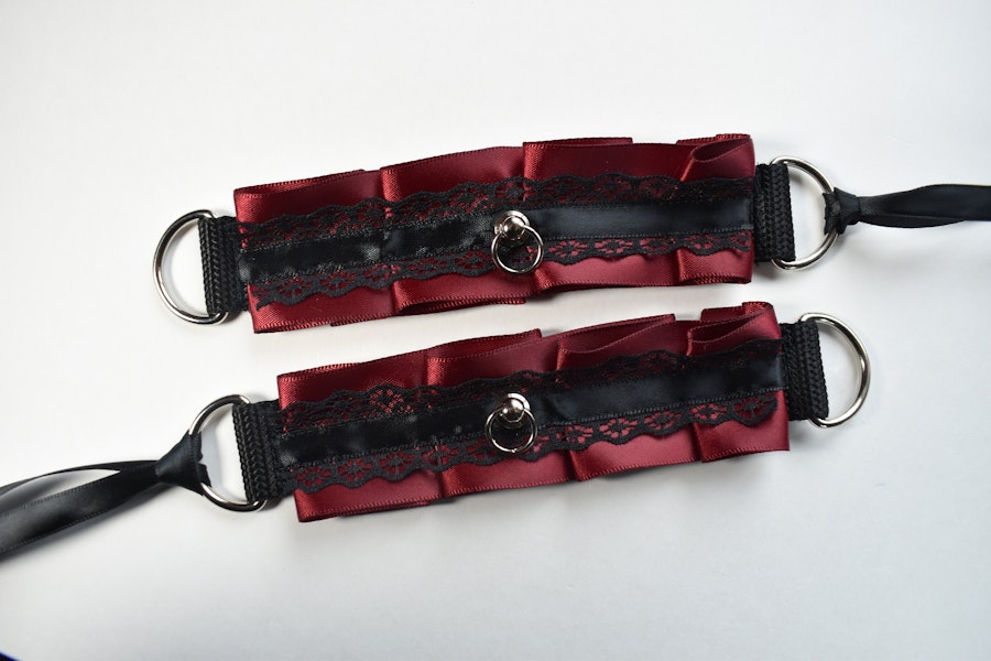 Vampire Cuffs Set Image # 224518