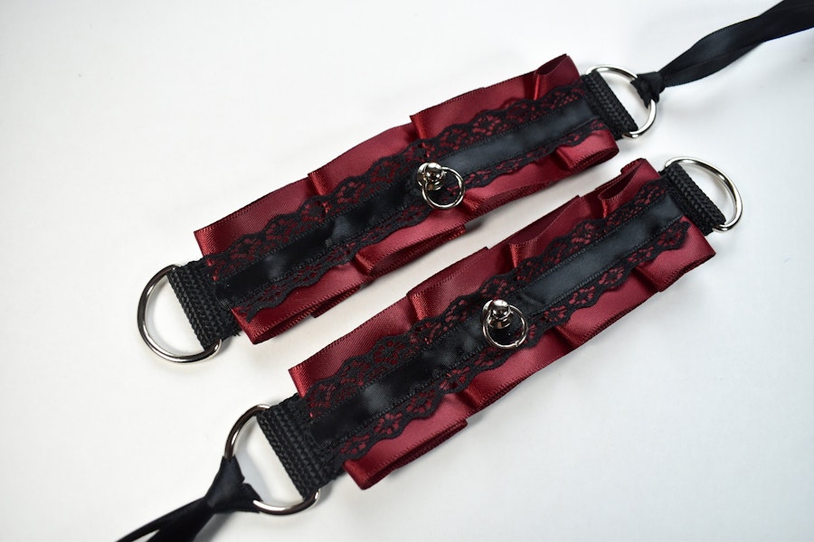 Vampire Cuffs Set Image # 224517