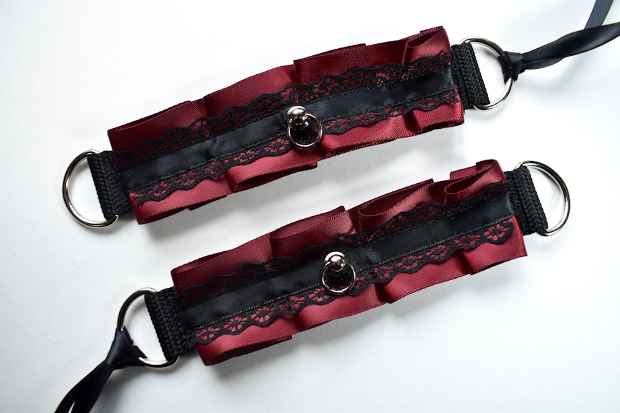 Vampire Cuffs Set Image # 224520