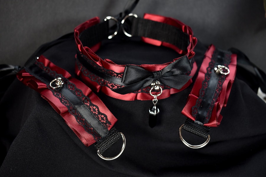 Vampire Set / Choker & Cuffs Image # 224538