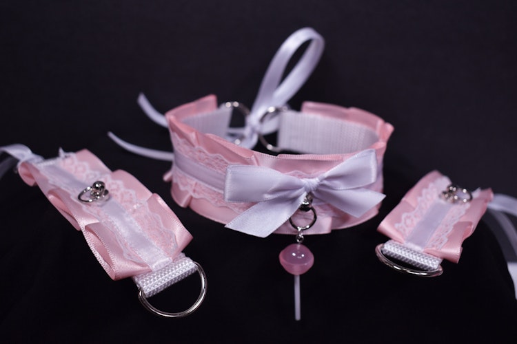 Pink Lolipop Set / Choker & Cuffs photo