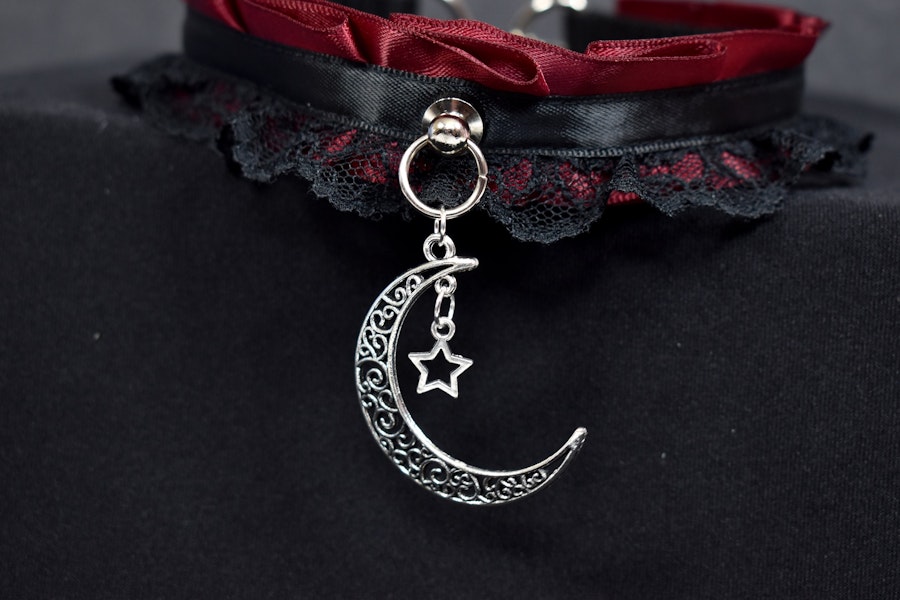 Red Moon And Star Choker Image # 224795