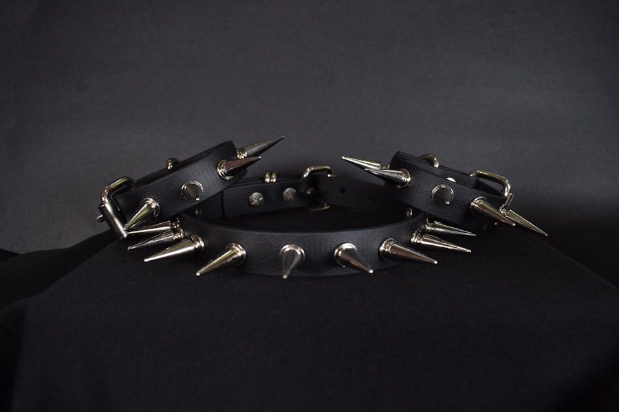 Biothane Spiked Set / Choker & Cuffs (Vegan Leather) Image # 224541