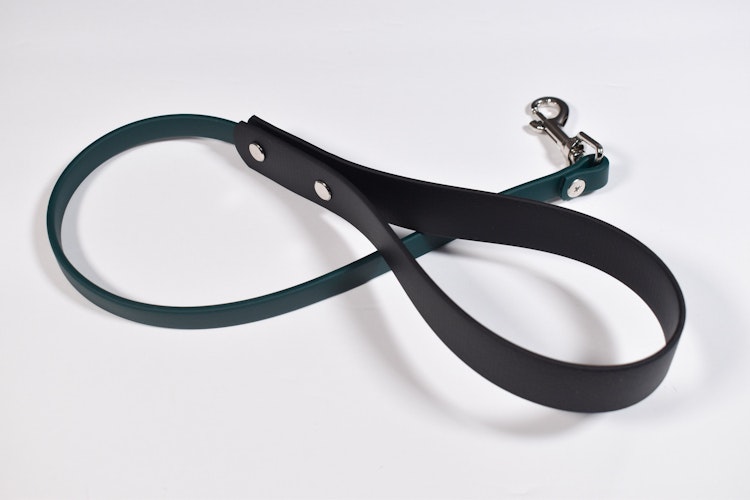 Black+ dark green biothane leash (Vegan Leather) photo