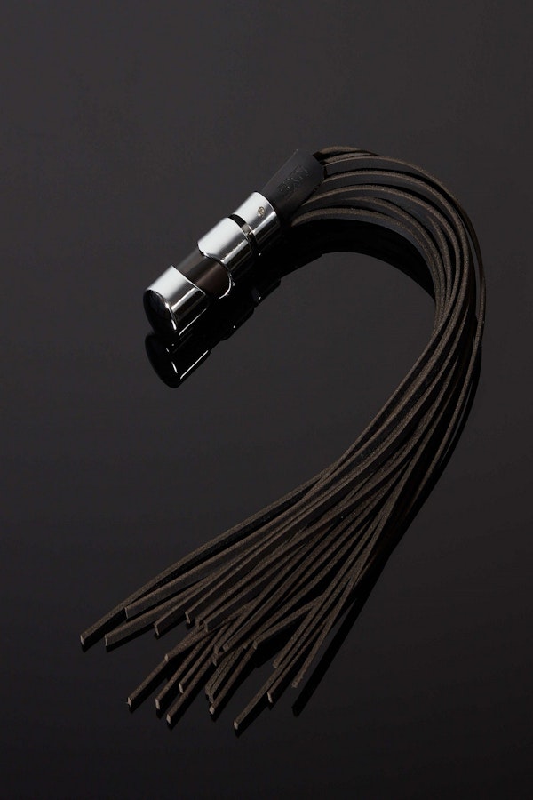 The Alter Patri Leather Flogger