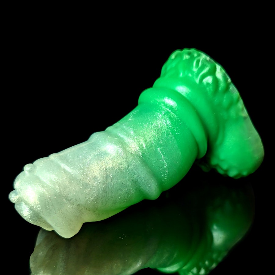 Sylenos - Fade Color - Custom Fantasy Dildo with Knot - Silicone Satyr Style Sex Toy Image # 34514