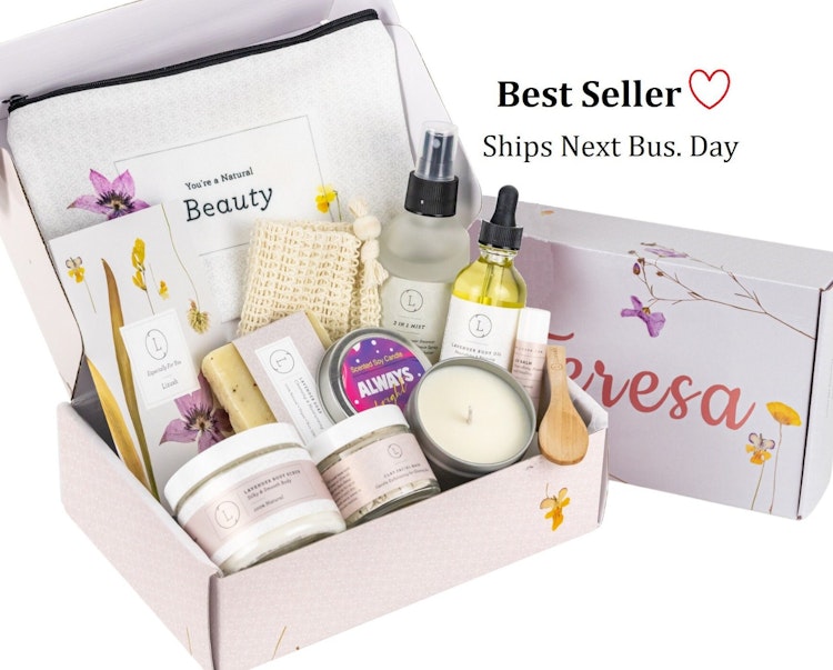 Lavender Self Care, Gift Basket for Woman, Gift Box, Spa Gift Set, Pampering Gift Box, Gift for Her, Care Package, Skin Care Box, Relaxation photo