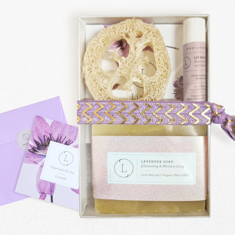 Lavender Soap Gift Set,  Essential oil soap, bath and body gift photo