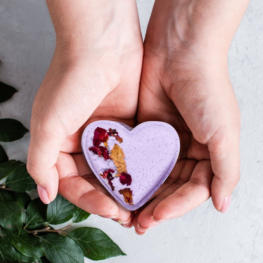 shower steamers. Natural shower bomb gift, Spa Gift, For her, Bath gift set, Mothers day gift, Gift for best friend, Gift for mom - 5 hearts Image # 59726