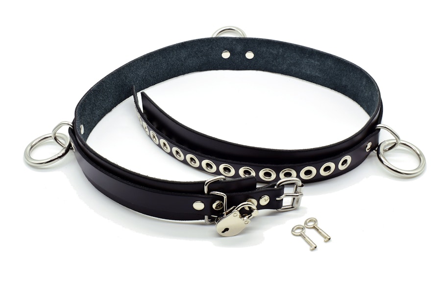Leather Locking Bondage Belt Image # 122022