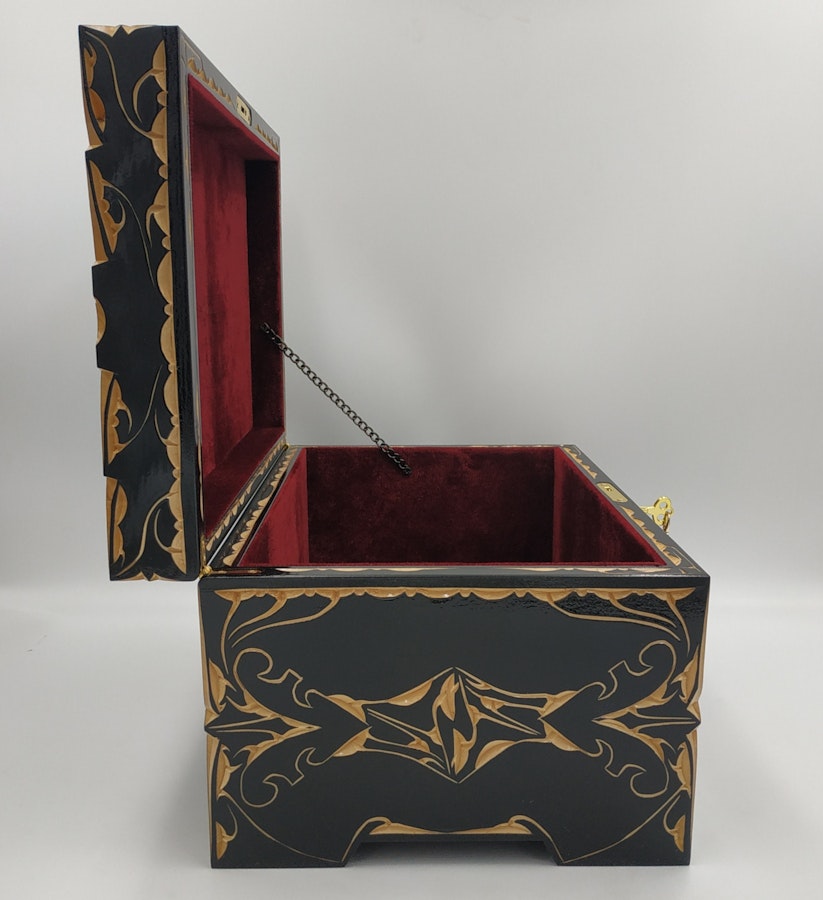Jewelry boxes, Jewelry box, Wooden jewelry box, Unique jewelry box, Hand carved wooden box, Wooden keepsake box - Customizing Dimensions Image # 119737