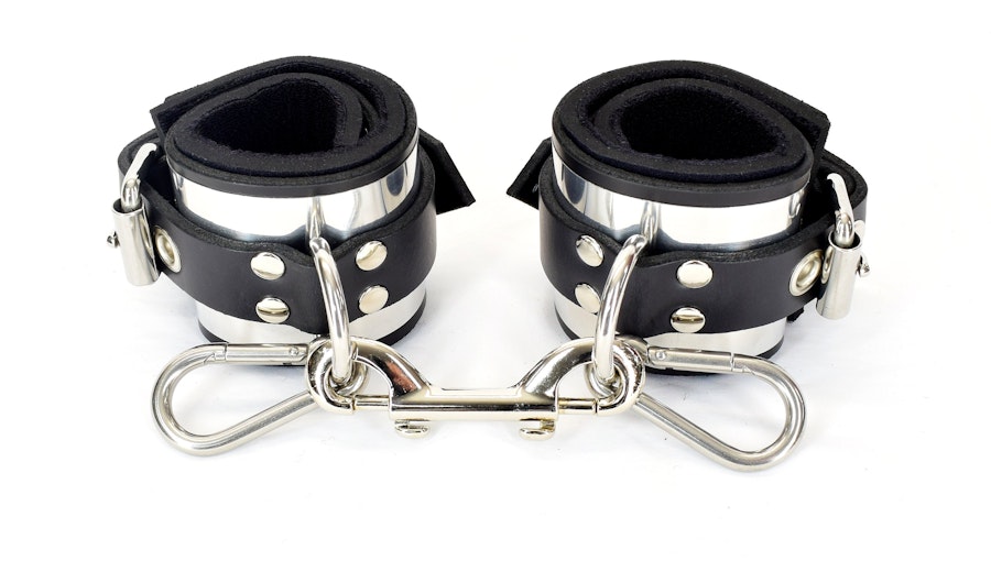 Locking Metal Band Wrist Bondage Cuffs Image # 122351