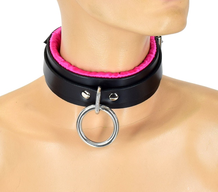Locking Pink Satin Padded Collar photo